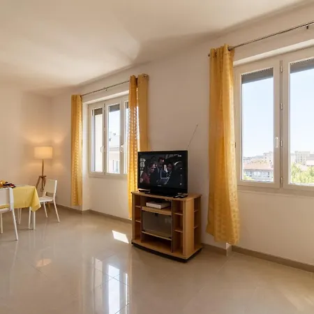 Celebre Vieux Port, Apartment